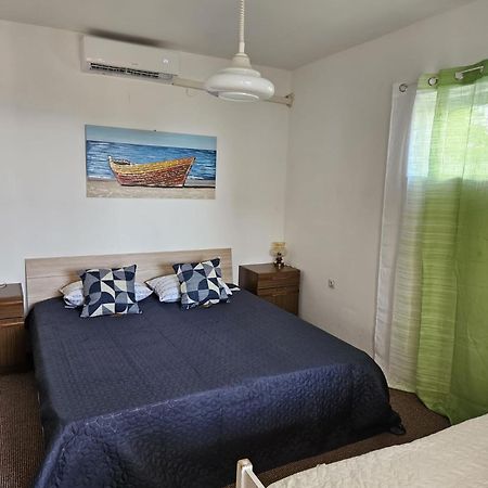 Apartments With Swimming Pool 9X4M Selce Exterior photo