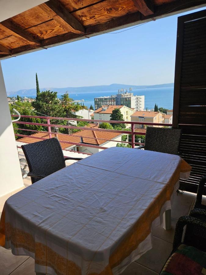 Apartments With Swimming Pool 9X4M Selce Exterior photo